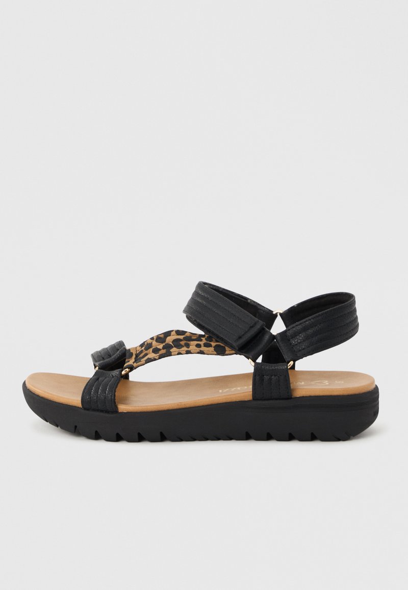 Sandalias