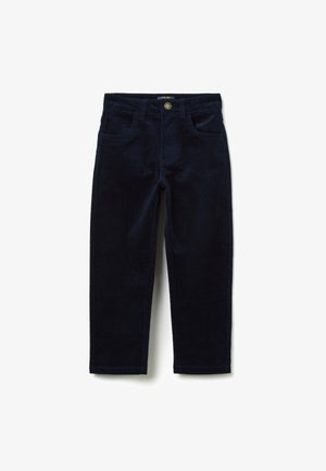 Pantalon en velours côtelé bleu marine avec une coupe slim, deux poches avant et une fermeture à bouton. Présente une texture à fines côtes et un ourlet soigné.