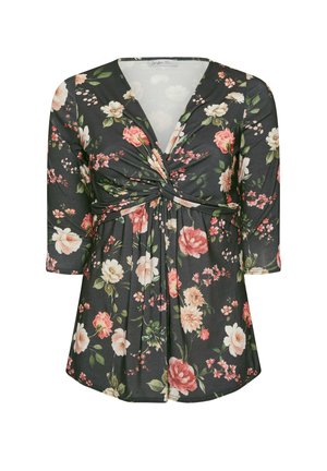 Blusa envolvente de flores oscuras con flores en tonos rosa y blanco, mangas de tres cuartos y un nudo torcido en el frente.