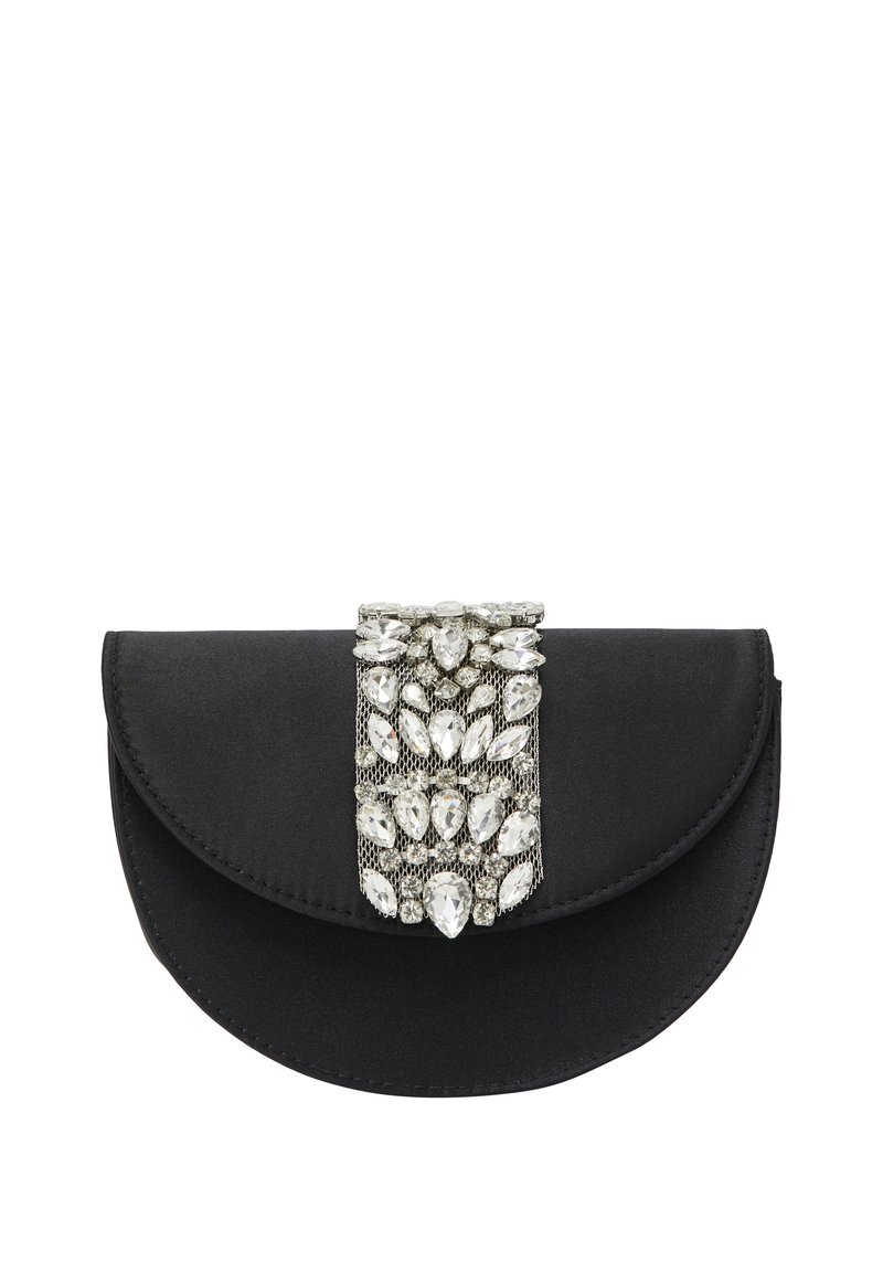 Sorte satin clutch med en afrundet klap, prydet med en sølvfarvet rhinsten og mesh detaljer i midten. Kompakt og elegant design.