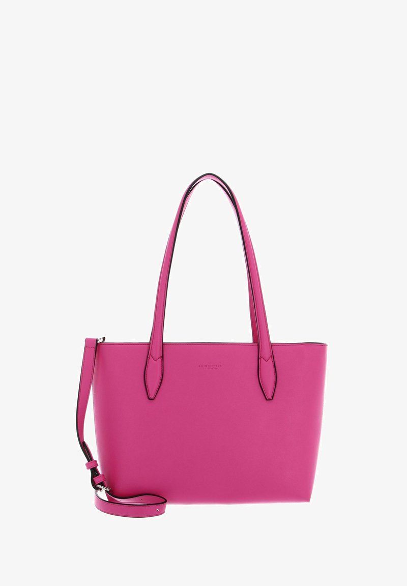 Sac cabas rose en cuir lisse ; dispose de deux longues anses, d'une bandoulière amovible et d'un bord noir. Design simple et rectangulaire.