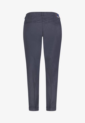 Donkerblauwe, getailleerde broek met een gladde textuur, twee achterzakken en een afgewerkte zoom. Logo-label op de tailleband.