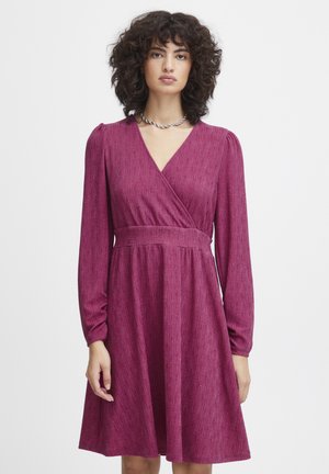 NELLY DR2 - Jersey dress - festival fuchsia