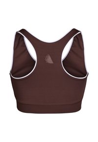 Brun sport BH med scoop back design, kontrasterende hvid kant og tekstureret logo detalje. Fremstillet af glat, strækbart stof.