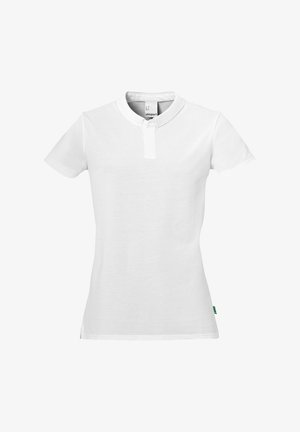 Hvid polo t-shirt lavet af bomuld, med krave, korte ærmer og knaplukning; inkluderer et lille grønt mærke på kanten.