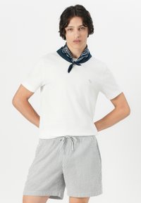 Thumbnail Image 5