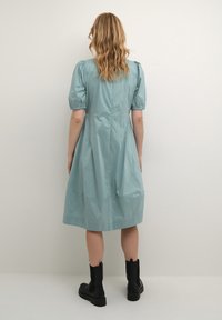 Culture CUANTOINETT - Dnevna obleka - green milieu