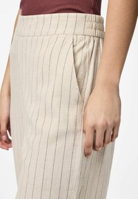 Pieces PCVINSTY NOOS  - Broek - oatmeal