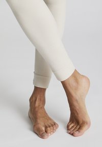 GAI+LISVA Tano wool - Leggingek - Nadrágok - vintage white
