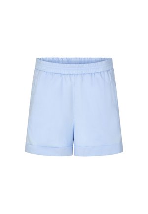 Shorts pour femmes de couleur bleu clair en tissu doux, dotés d'une taille élastique, de poches latérales et de revers pliés pour une finition soignée.