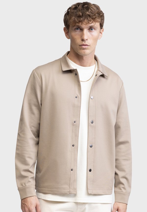 BANKS - Leichte Jacke - sandshell