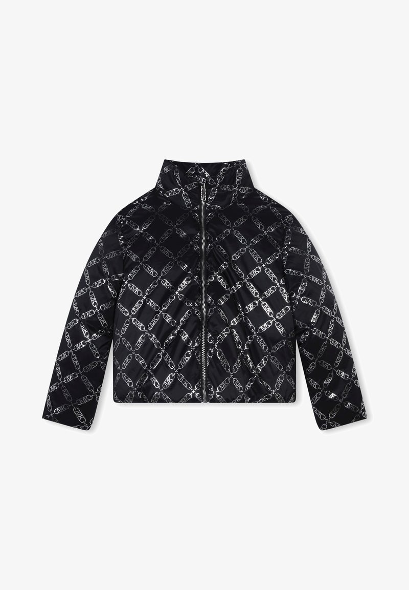 Svart polstret jakke med høy krage. Har et reflekterende mønster og frontglidelås. Glatt tekstur og kort design med lange ermer.