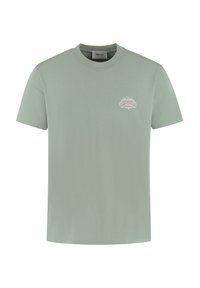 Mintgroene katoenen T-shirt met een ronde hals, korte mouwen en een kleine witte print op de borst. Eenvoudige, gladde textuur.