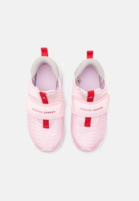 Jordan JORDAN 23/7.2 EASYON - Joggesko - pink foam/fire red/tech grey/white