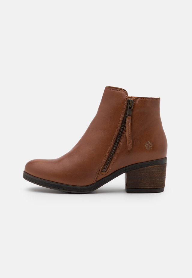 LOTTE - Boots à talons - cognac