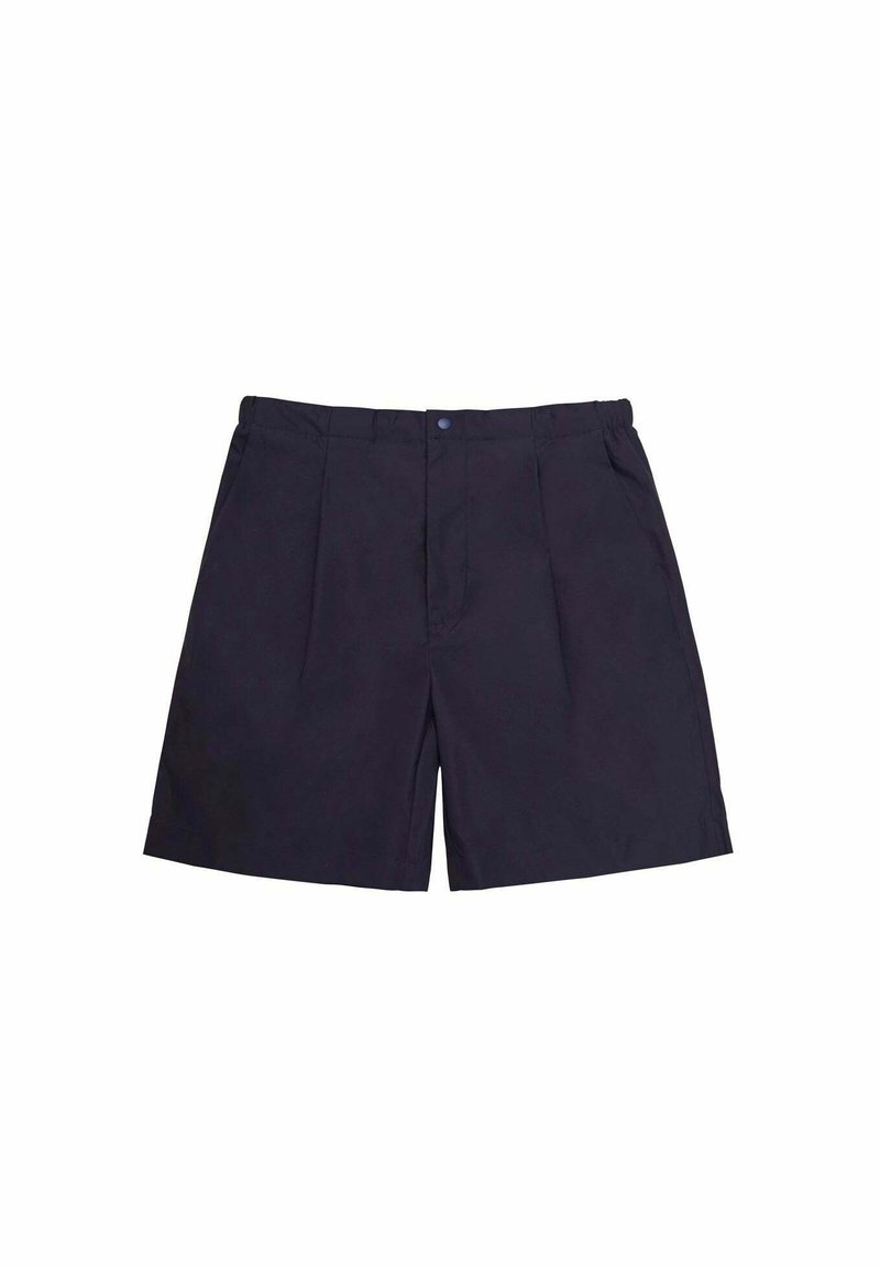 Pantaloni corti blu navy realizzati in tessuto leggero, con una parte frontale plissè, vita standard e chiusura con un solo bottone.