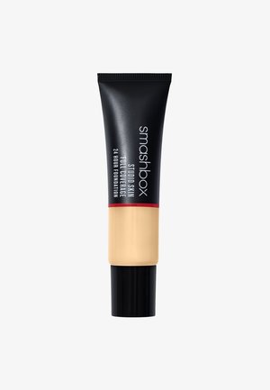 STUDIO SKIN FULL COVERAGE FOUNDATION - Foundation - 2,16