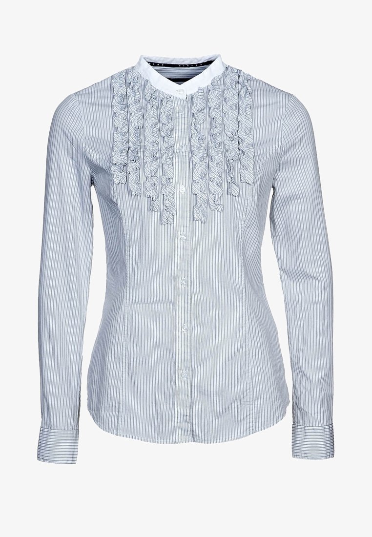 Niebieska i biała koszula w paski z białym kołnierzykiem, z falbaną z przodu, długimi rękawami i zapięciem na guziki. Materiał bawełniany.