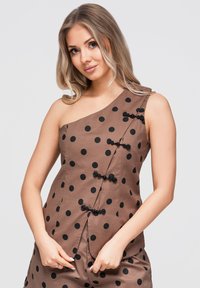 Non sélectionné, brown