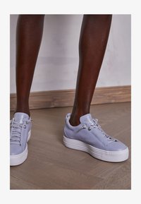 Não selecionado, lago