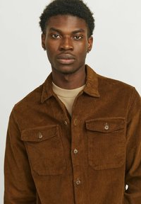 Jack & Jones JJEEDDIE  - Camicia - monks robe