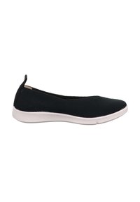 Schwarzer Slipper mit einem weichen Strick-Obermaterial, rundem Zeh und einer weißen Gummisohle. Verfügt über eine kleine Fersenschlaufe auf der Rückseite für einfaches Anziehen.