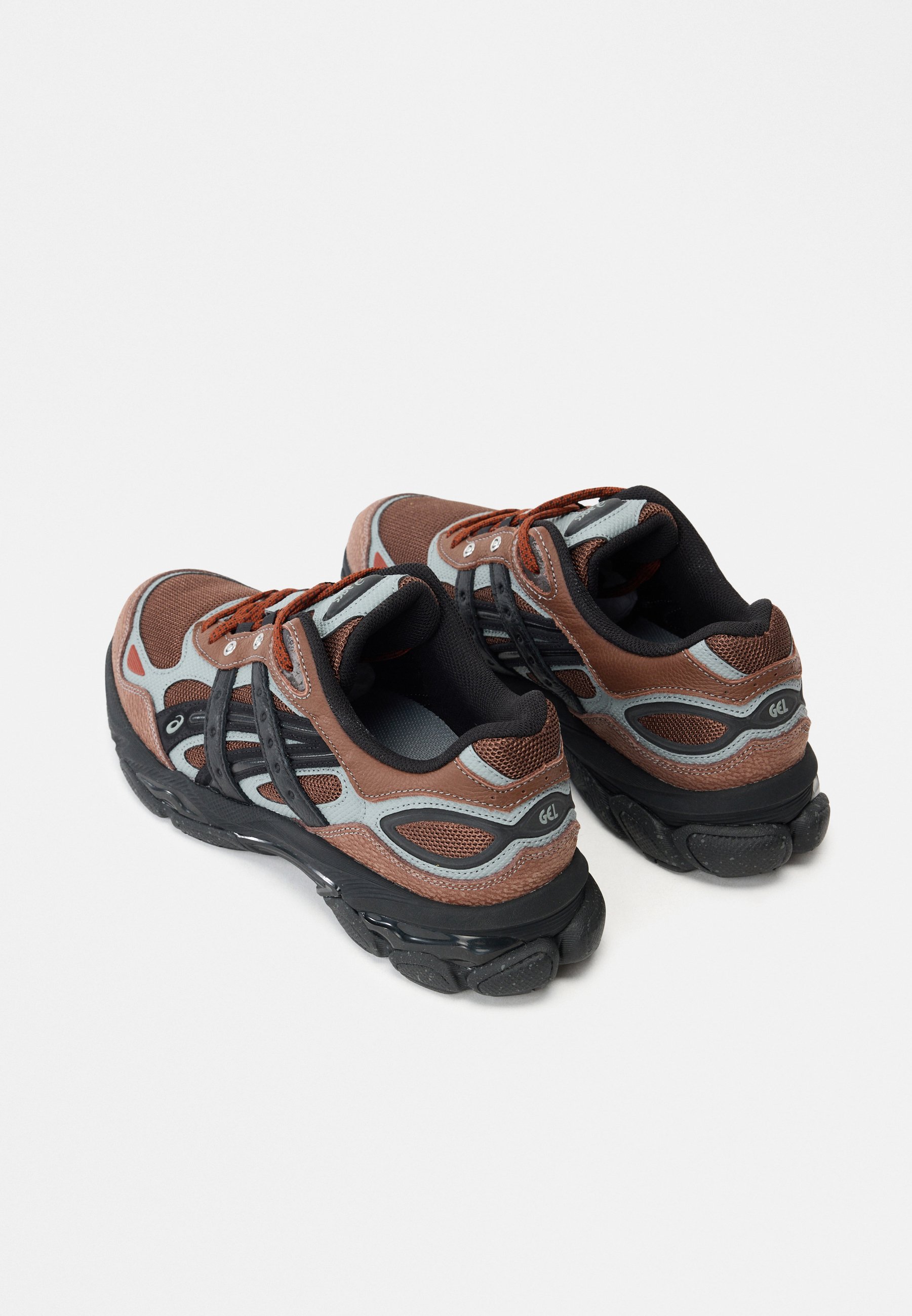ASICS SportStyle GEL NYC 2.0 SIGNATURE SERIES HAL STUDIOS UNISEX