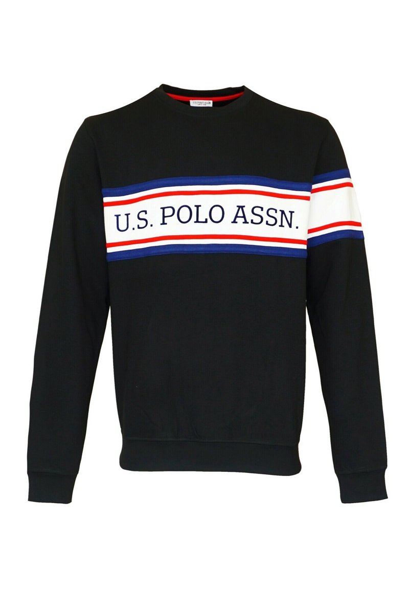 Černá mikina se spodním výstřihem, která má příčnou bílou pásku s červenými a modrými pruhy a uprostřed je vytištěné "U.S. POLO ASSN.".