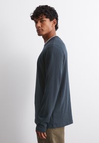 Marc O'Polo DENIM Pikkade varrukatega topp - true navy