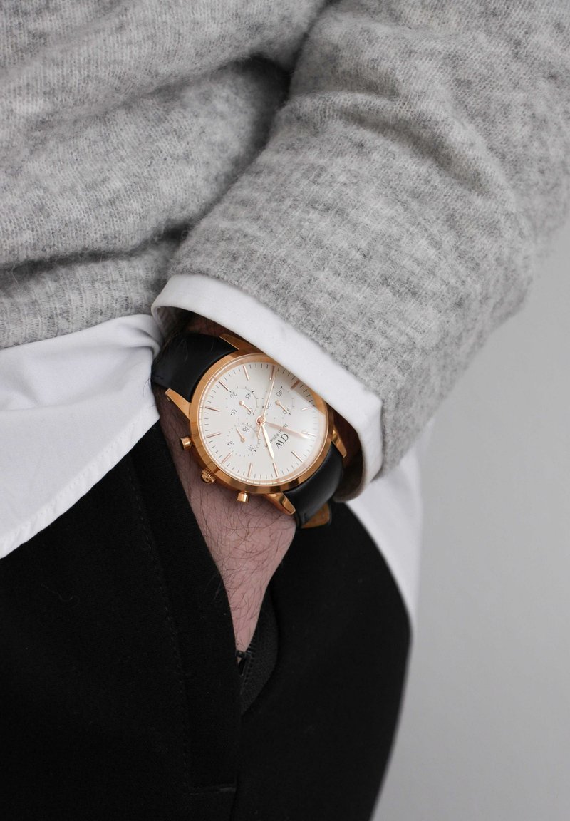 Daniel Wellington - ICONIC 42 SHEFFIELD - Pulkstenis ar hronogrāfu - rose gold-coloured, Palielināt