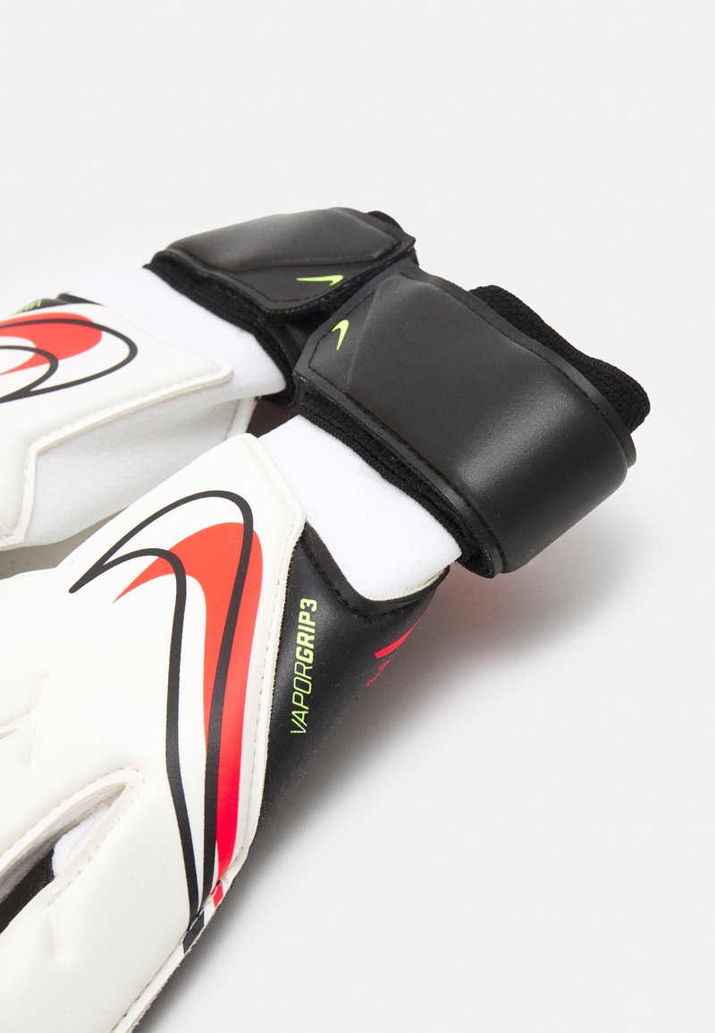 Damen Bälle & Schläger | Nike Performance GOALKEEPER VAPOR GRIP UNISEX Torwarthandschuh white/black/bright crimson/weiß - UB3168 Damen Bälle & Schläger | Nike Performance GOALKEEPER VAPOR GRIP UNISEX Torwarthandschuh white/black/bright crimson/weiß - UB3168