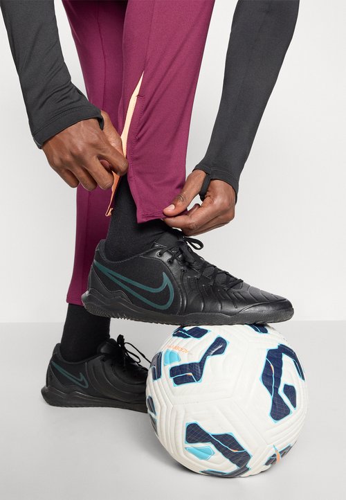 Nike M NK DF STRK PANT KPZ - Tracksuit bottoms - bordeaux/orange pulse — photo 4