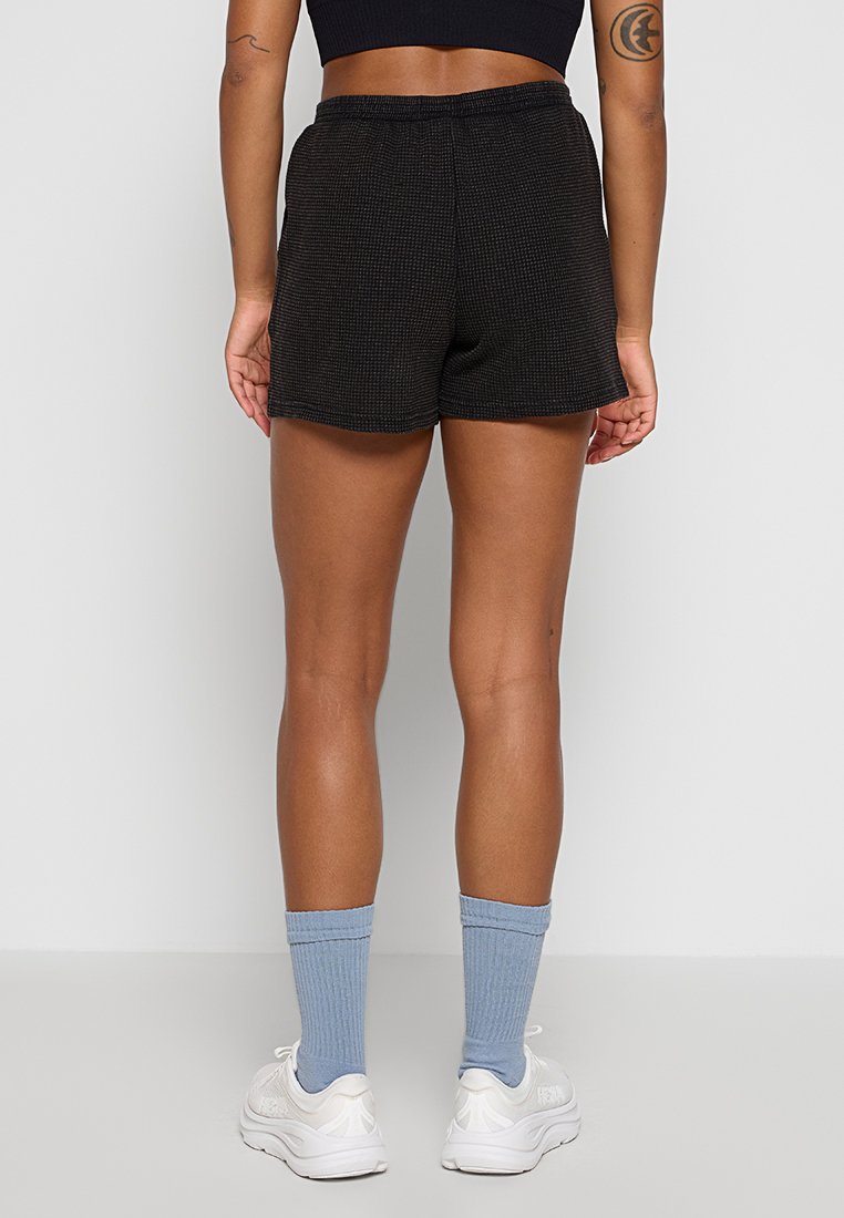 SHORTS CAS F699