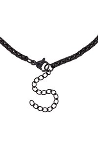 Collana di metallo nero con chiusura a gancio e un design unico della catena di estensione a spirale. Texture uniforme, stile minimalista.