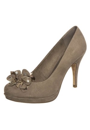 Szare zamszowe szpilki z okrągłym noskiem, z dekoracyjną kokardą i metalowymi akcentami z przodu. Obcas typu stiletto i platforma.