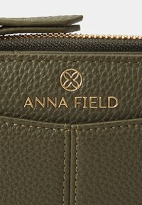 Anna Field Geldbörse - khaki