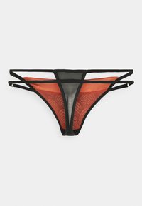 Zwarte en roestkleurige string met een doorschijnende mesh voorkant, decoratieve patroontjes, dubbele bandjes aan de zijkanten en goudkleurige accenten op de bandjes.