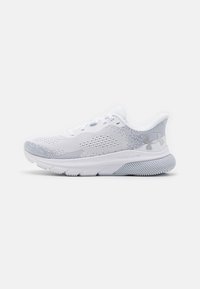 HOVR TURBULENCE 2 - Väglöparskor - white/metallic silver