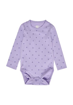 Lavendel langærmet bodysuit lavet af blødt stof, med et gentagende lille blomsterprint, rund halsudskæring og trykknaplukning i bunden.