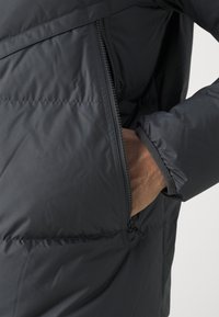 Nike Performance LIVERPOOL FC NIKE SF STRIKE SDF JACKET - Equipación de clubes - anthracite/wolf grey