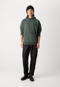 Marc O'Polo DENIM PRINT - Mikina s kapucňou - teal green