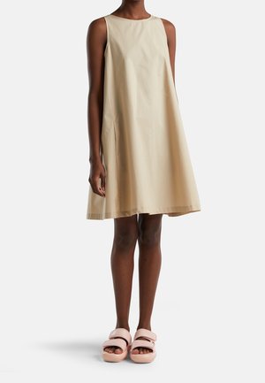United Colors of Benetton Robe de jour - beige
