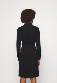 Vero Moda Tall VMSAGA DRESS - Tričkové šaty - black