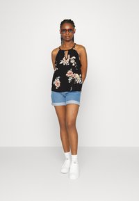 ONLY Petite ONLNOVA LUX KEYHOLE - Top - black