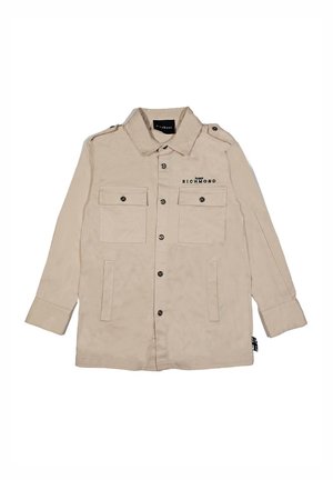 Giacca beige in misto cotone con maniche lunghe, chiusura a bottoni, due tasche sul petto e logo "John Richmond" sul lato sinistro.