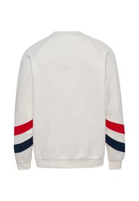 Hvid sweatshirt med røde og marineblå diagonale striber på begge ærmer, vist bagfra, uden synlige logoer eller tekst.