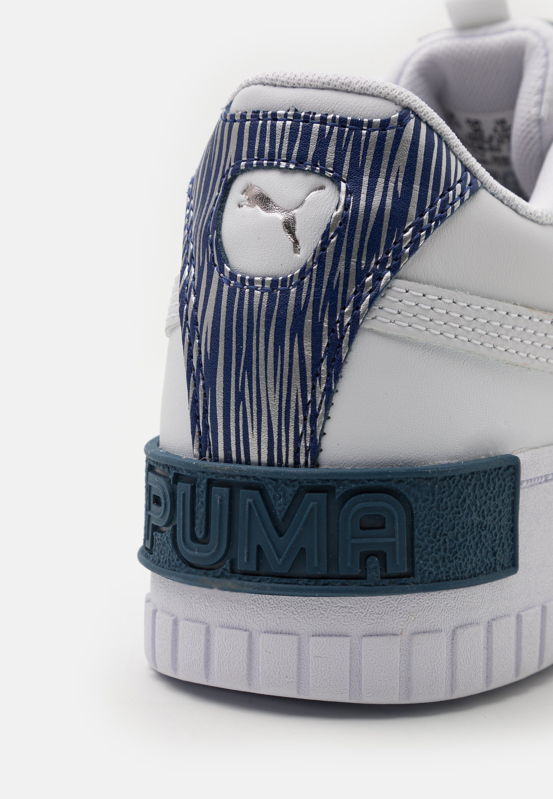 ورد الروز Puma CALI SPORT FIREWORKS JR - Baskets basses - white/elektro blue ... ورد الروز ورد الروز Puma CALI SPORT FIREWORKS JR - Baskets basses - white/elektro blue ... ورد الروز
