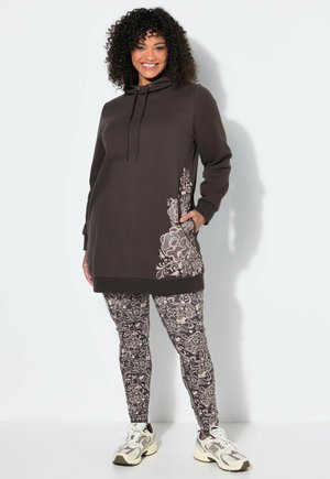Ulla Popken, FLORAL MOTIF LONGLINE HOODIE - Sudadera con capucha - mahogany