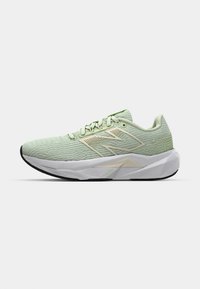 FUELCELL PROPEL V5 - Road running shoes - melon water