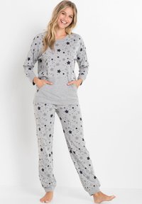 bonprix KUSCHELIGER MIT STERNEN SET - Pigiama - grau
